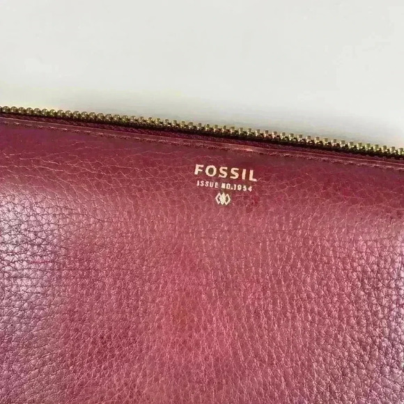 FOSSIL Burgundy Leather Zip Around Wallet Multi Compartment Classic Everyday - Picture 7 of 9